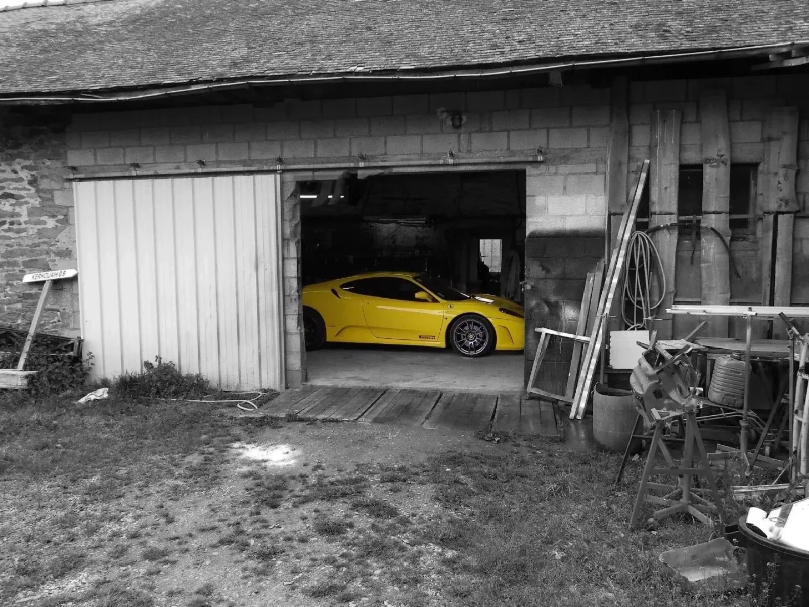 F430 garage