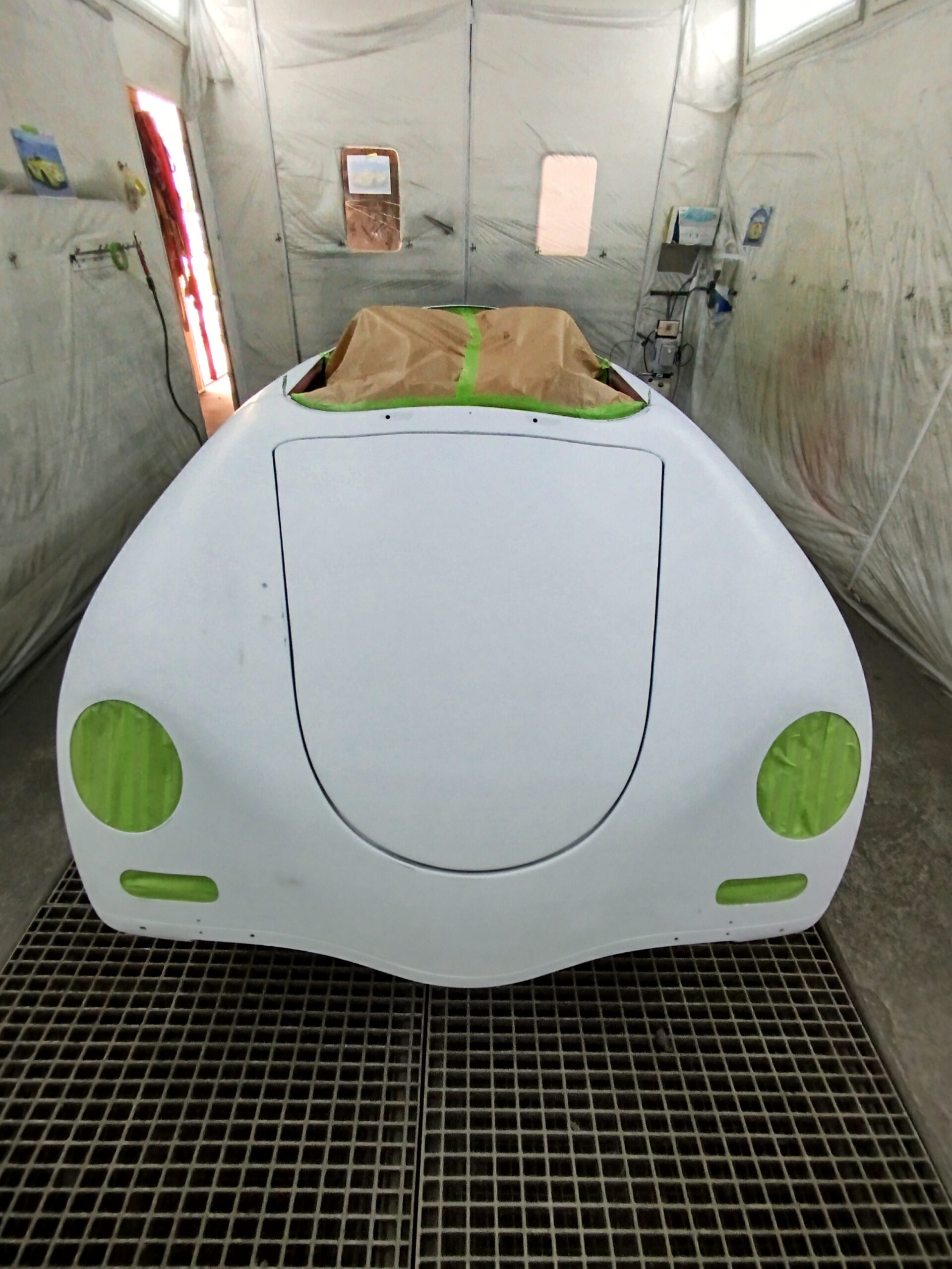 Pgo speedster appret blanc vue face avant cabine