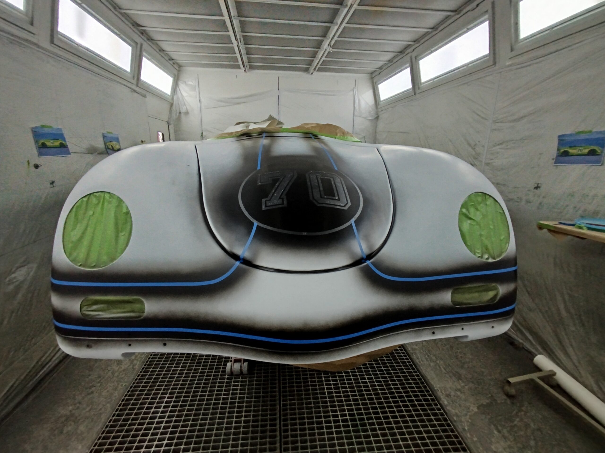 Pgo speedster face avant dessin aerographe lignes